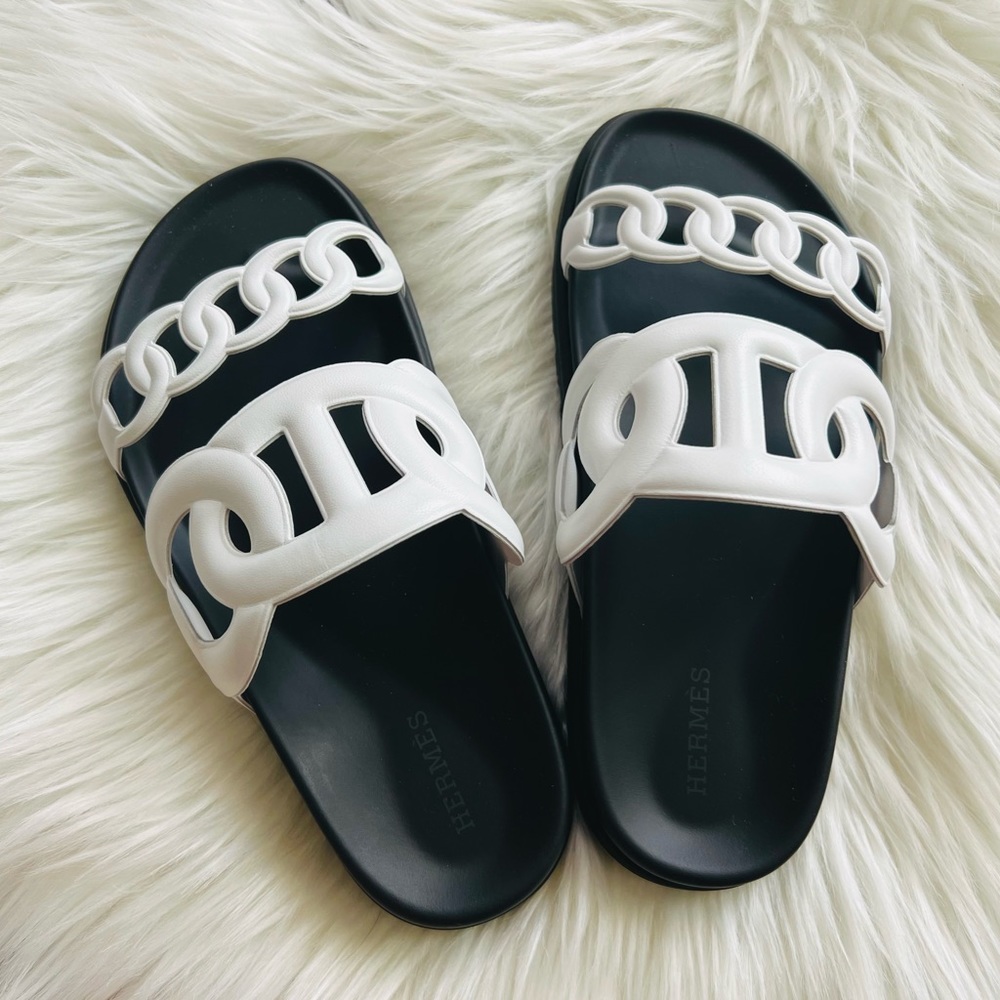[SOLD] Hermes extra sandals - size 35 - Brand New in Box